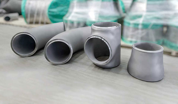 Which is better seamless or Butt welded pipe fittings?